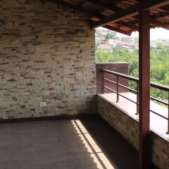 Отель Апарт-Отель Grand Hills Yerevan Армения, Ереван - отзывы, цены и фото номеров - забронировать отель Апарт-Отель Grand Hills Yerevan онлайн балкон