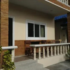 Отель Wattana Bungalow балкон