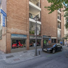 Отель Chueca Pension парковка