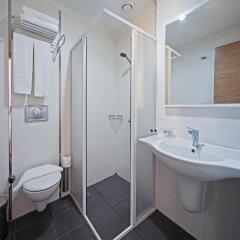 Sol Beach Hotel Турция, Мармарис - отзывы, цены и фото номеров - забронировать отель Sol Beach Hotel - All Inclusive - Adults Only онлайн ванная фото 2