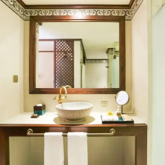 Отель Almanity Hoi An Wellness Resort ванная фото 2