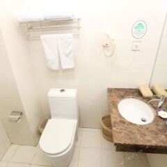 GreenTree Inn Suzhou Kunshan Hill Qiandeng Hotel ванная
