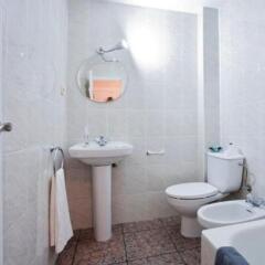 Отель Enzo B&B Montjuic ванная фото 2