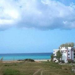 Skys Hotel пляж