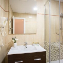 Отель Madrid Suites San Mateo ванная