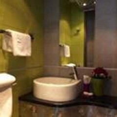 Отель Marshall Downtown Apartment Сербия, Белград - отзывы, цены и фото номеров - забронировать отель Marshall Downtown Apartment онлайн ванная