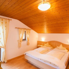 Отель Appartements Kirchtalhof Лана комната для гостей фото 4
