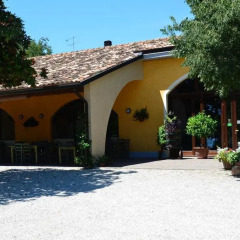 Отель Agriturismo La Montina Понти-суль-Минчо парковка