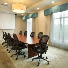 Отель Drury Inn & Suites St. Louis Brentwood