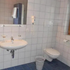 Hotel Garni Zum Hirschen Маллес-Веноста ванная фото 2