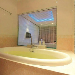 Отель Chalong Sea View Resort ванная фото 2