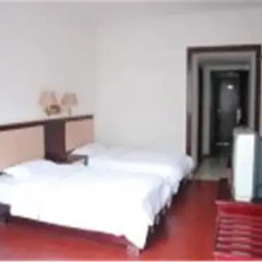 Jingyuan Hotel комната для гостей фото 2