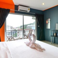 Отель Two Color Patong балкон