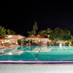 Hotel Club Du Lac Tanganyika бассейн