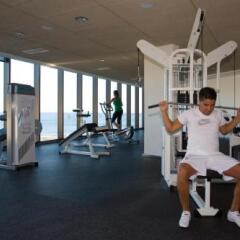 Отель R2 Bahía Playa Design Hotel & Spa Wellness - Adults Only Испания, Тарахалехо - отзывы, цены и фото номеров - забронировать отель R2 Bahía Playa Design Hotel & Spa Wellness - Adults Only онлайн фитнесс-зал фото 3