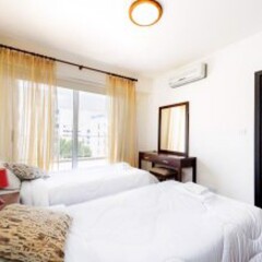 Апартаменты Mike & Lenos Tsoukkas Seaview Apartments комната для гостей фото 2