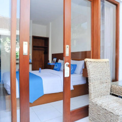 Отель Airy Seminyak Kerobokan Merta Agung Gang Boom Baba 5B Bali комната для гостей