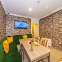 Walnut Shell Hotel развлечения