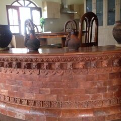 Отель Vardan Resort n' Apartment Непал, Покхара - отзывы, цены и фото номеров - забронировать отель Vardan Resort n' Apartment онлайн гостиничный бар