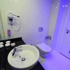 Отель Holiday Inn Express Istanbul-Altunizade спа