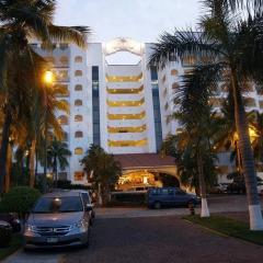 Апартаменты Enna Inn Apartments парковка