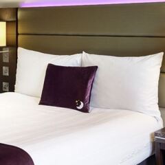 Отель Premier Inn Manchester Trafford Centre North комната для гостей фото 5