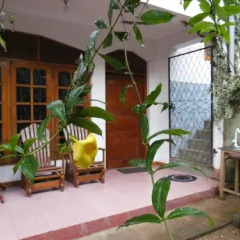 Отель S&S Guest Inn