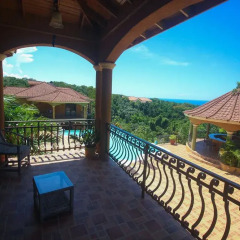 Отель Milbrooks Resort балкон