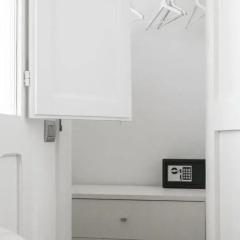 Отель Casa Balmes Лечче сейф в номере