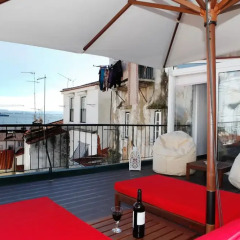 Отель Best Terrace River View Apt in Alfama балкон