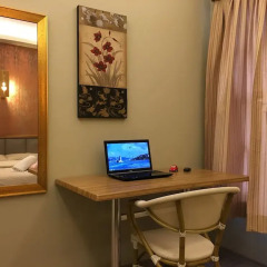 Second Home Hostel удобства в номере