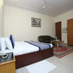 Отель OYO Rooms Govindpuri Metro комната для гостей фото 2