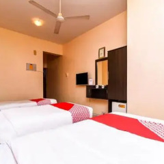 OYO 166 Melody Queen Hotel Дубай сейф в номере