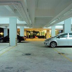 Отель K-House Sukhumvit 71 Бангкок парковка