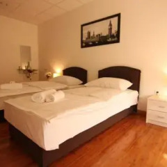 Отель Rooms XXL сейф в номере