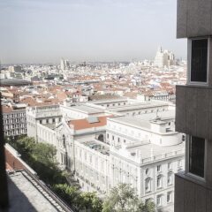 Отель Colon Suites Мадрид балкон
