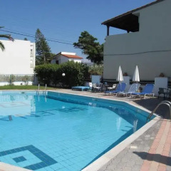 Апартаменты Irilena Apartments бассейн фото 3