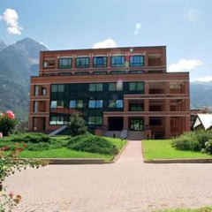 Отель Hostellerie Du Cheval Blanc Аоста