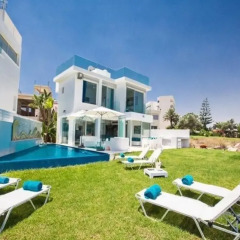 Отель Villa Crystal Springs 1 Plat пляж