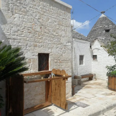 Отель Taverniere dei Trulli Casa Vacanze Альберобелло фото 4