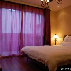 Отель Royal Garden Inn комната для гостей фото 3