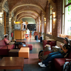 Liège Youth Hostel интерьер отеля
