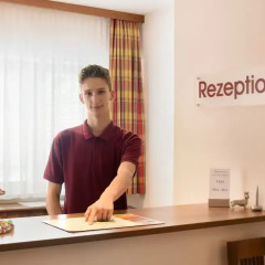 Отель EB Hotel Garni Австрия, Зальцбург - 1 отзыв об отеле, цены и фото номеров - забронировать отель EB Hotel Garni онлайн спа