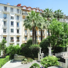 Отель Suite Genevieve Five Stars Holiday House Ницца