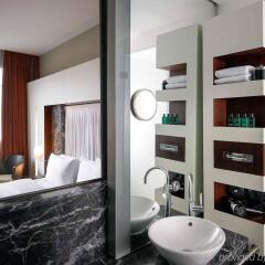 Отель Sofitel Berlin Gendarmenmarkt ванная