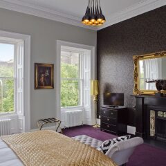 Отель The Edinburgh Castle Suite Эдинбург удобства в номере
