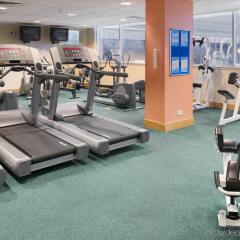 Отель Holiday Inn Edinburgh Эдинбург фитнесс-зал фото 2