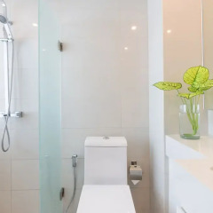 Отель CCR managed by AHA Smartstay Таиланд, Паттайя - отзывы, цены и фото номеров - забронировать отель CCR managed by AHA Smartstay онлайн ванная