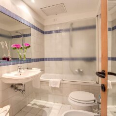 Отель Botticelli Hotel Италия, Флоренция - отзывы, цены и фото номеров - забронировать отель Botticelli Hotel онлайн ванная