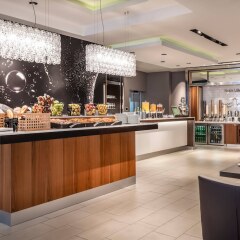Отель Courtyard Köln Германия, Кёльн - 1 отзыв об отеле, цены и фото номеров - забронировать отель Courtyard Köln онлайн питание фото 3